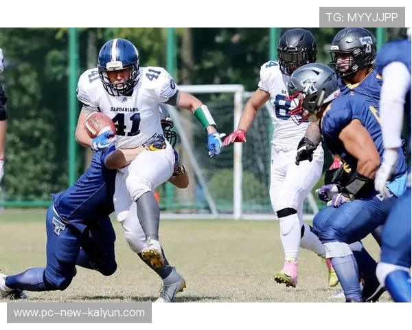 橄榄球防守线协作决定比赛硬度